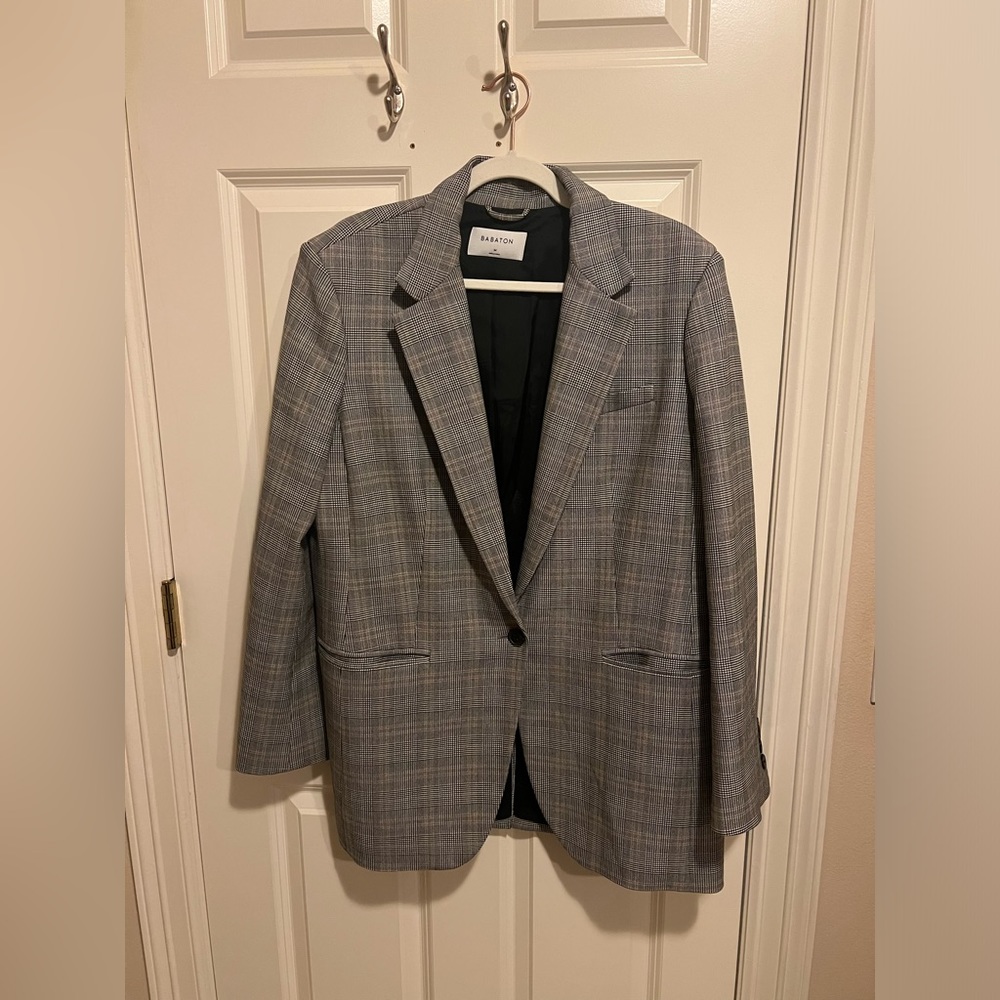 Aritzia Agency Blazer